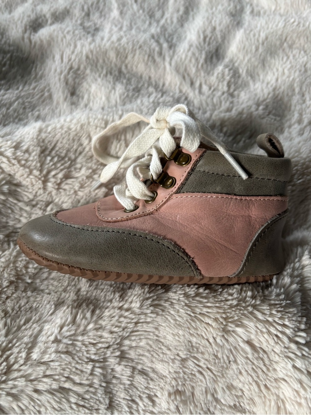 Baby Pink and Gray Leather Lace-Up Crib Shoes Size 6